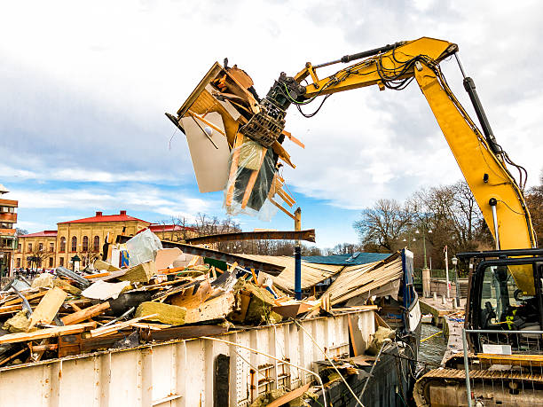 Best Junk Hauling Services  in Amberley, OH